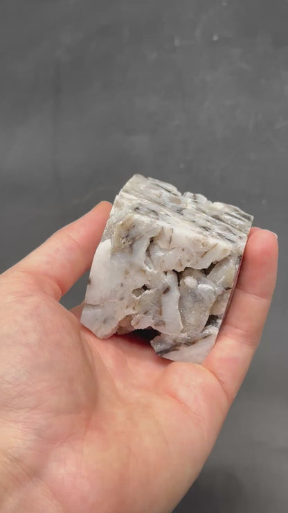 Spherulite Cube 803WEB036
