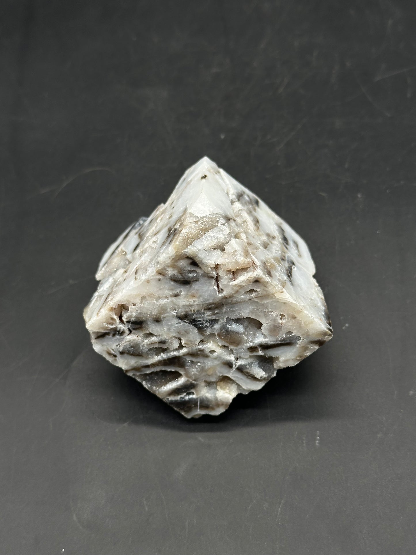 Spherulite Cube 803WEB036